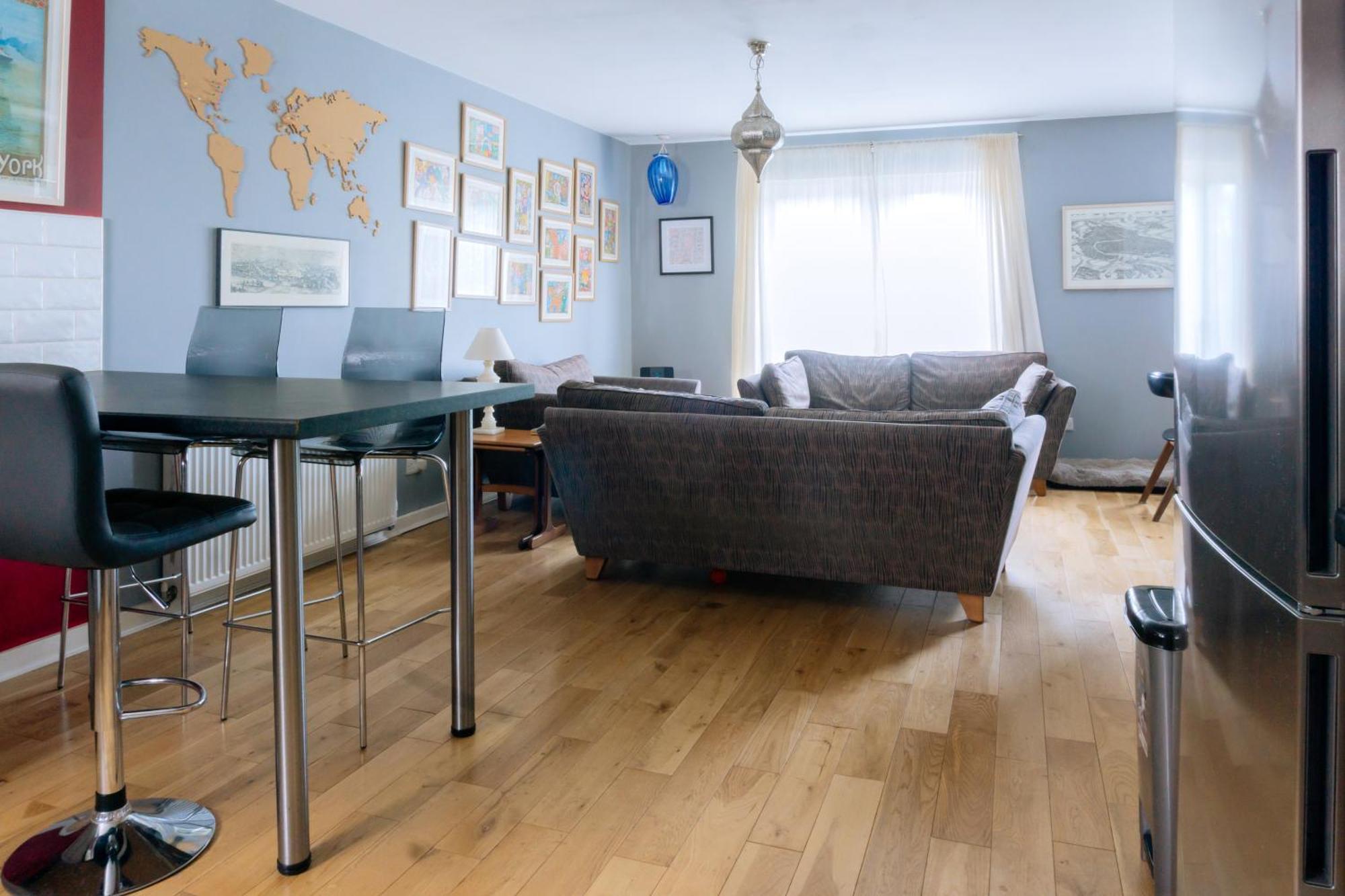 אדינבורו Stylish 3 Bedroom Apartment Near Hollyrood Park מראה חיצוני תמונה